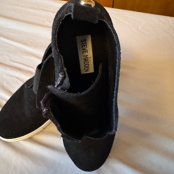 Black Womens Slip-On Boots - Picture 4 of 4